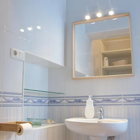 Casa Parpatana * קוניל דה לה פרונטרה